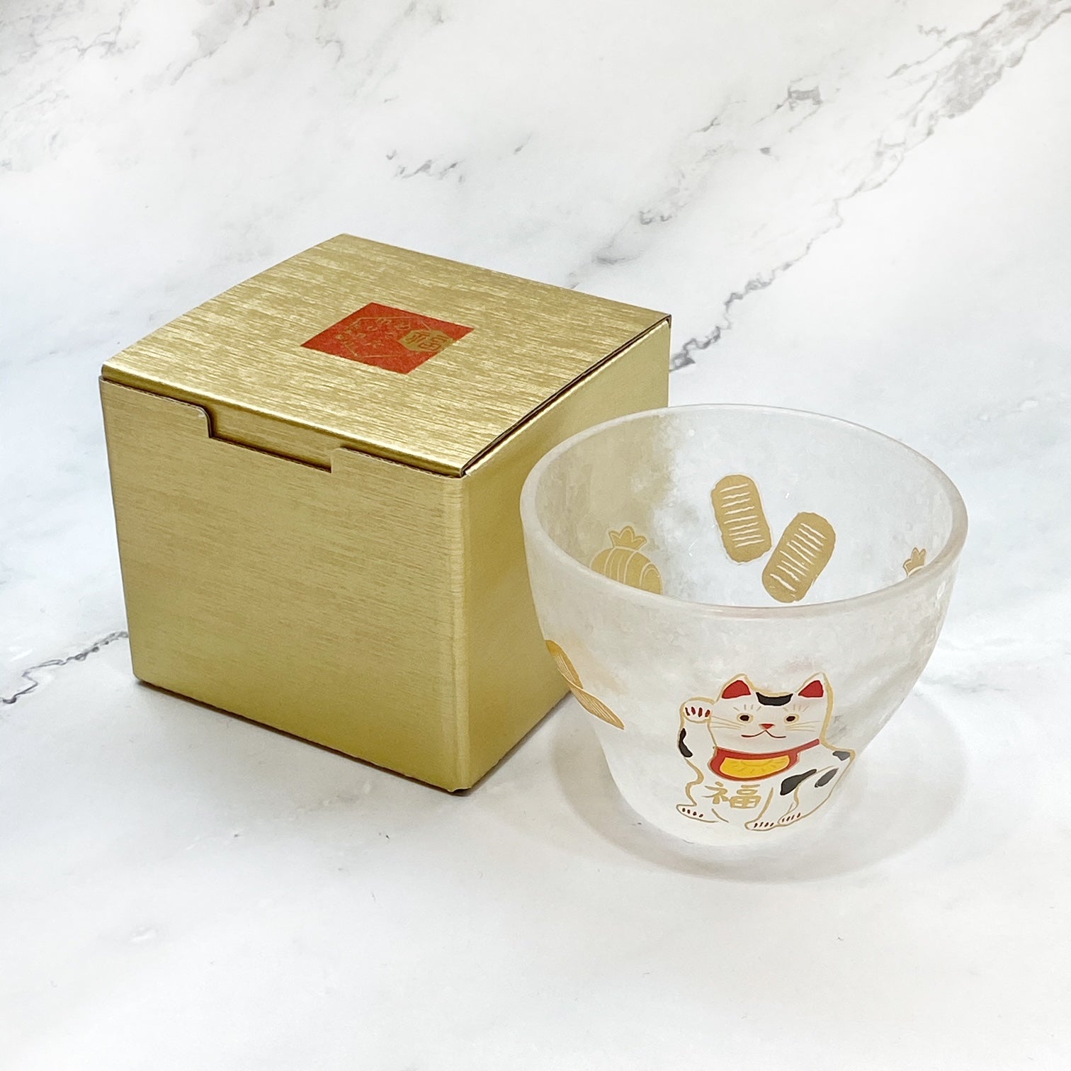 Aderia Beckon Cat Mt. Fuji Sake Cup - Beckon Cat